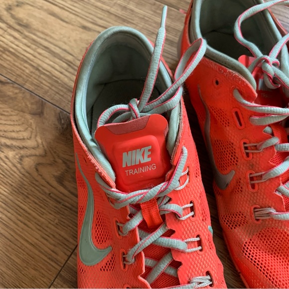 pink and teal nike training shoes - Picture 4 of 4